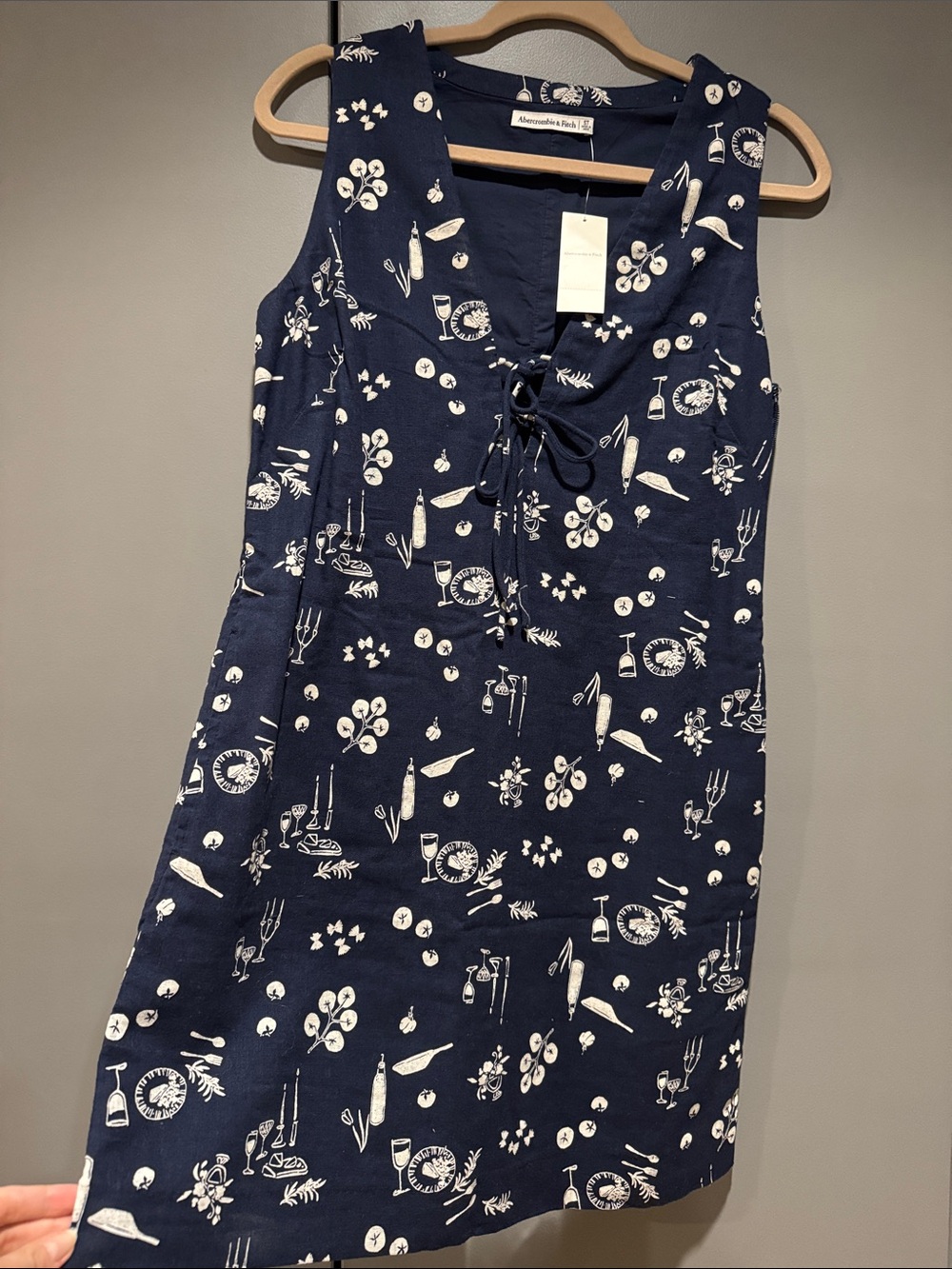 Abercrombie & Fitch Navy Sleeveless Tie-Front Printed Shift Dress